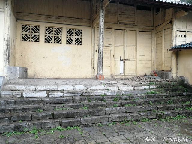 0f5a8fd87dd246b58c79a5975616d114.jpg
