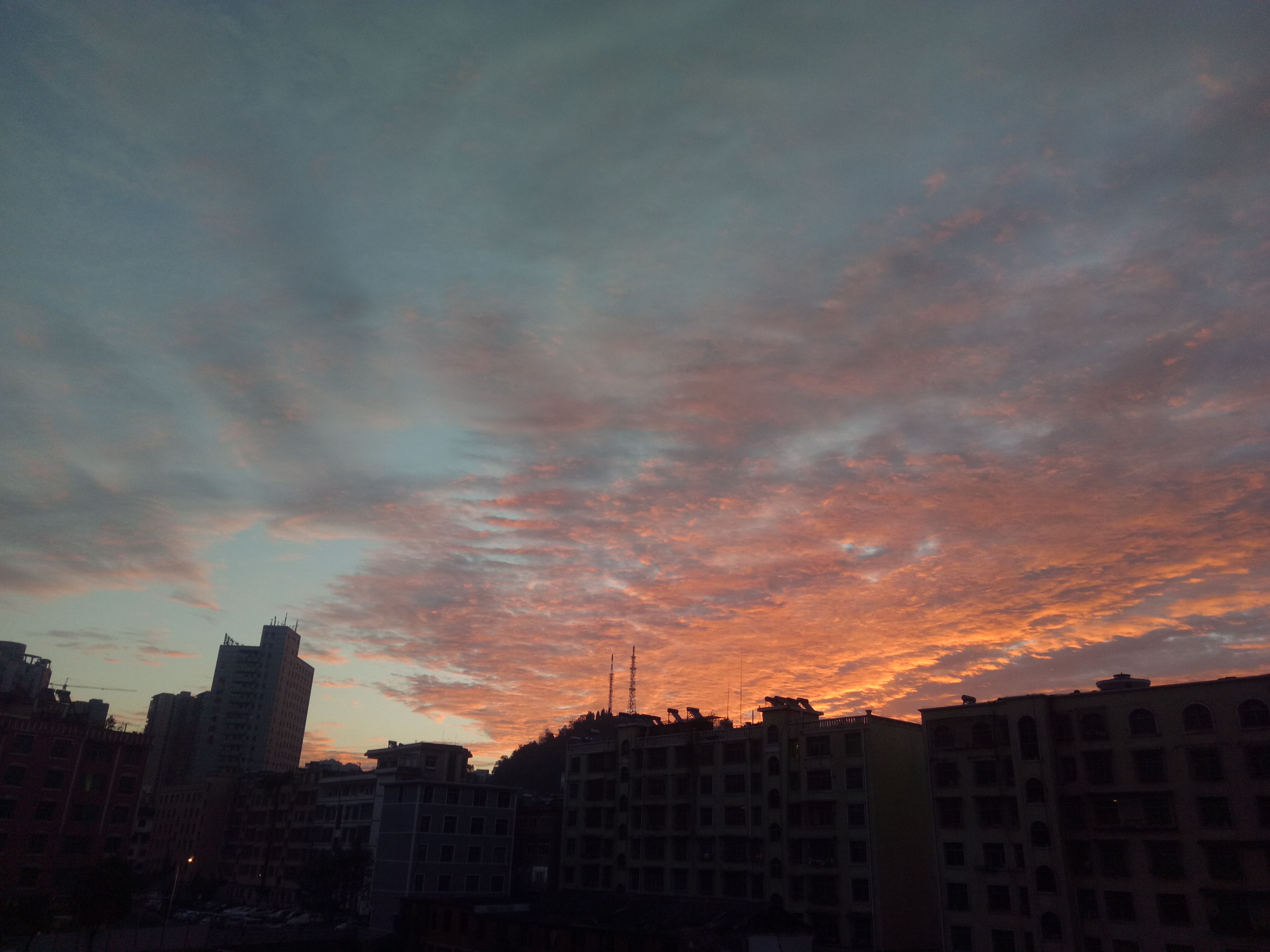 66e1e31adc3b4df8a0724d1b83433292.jpg