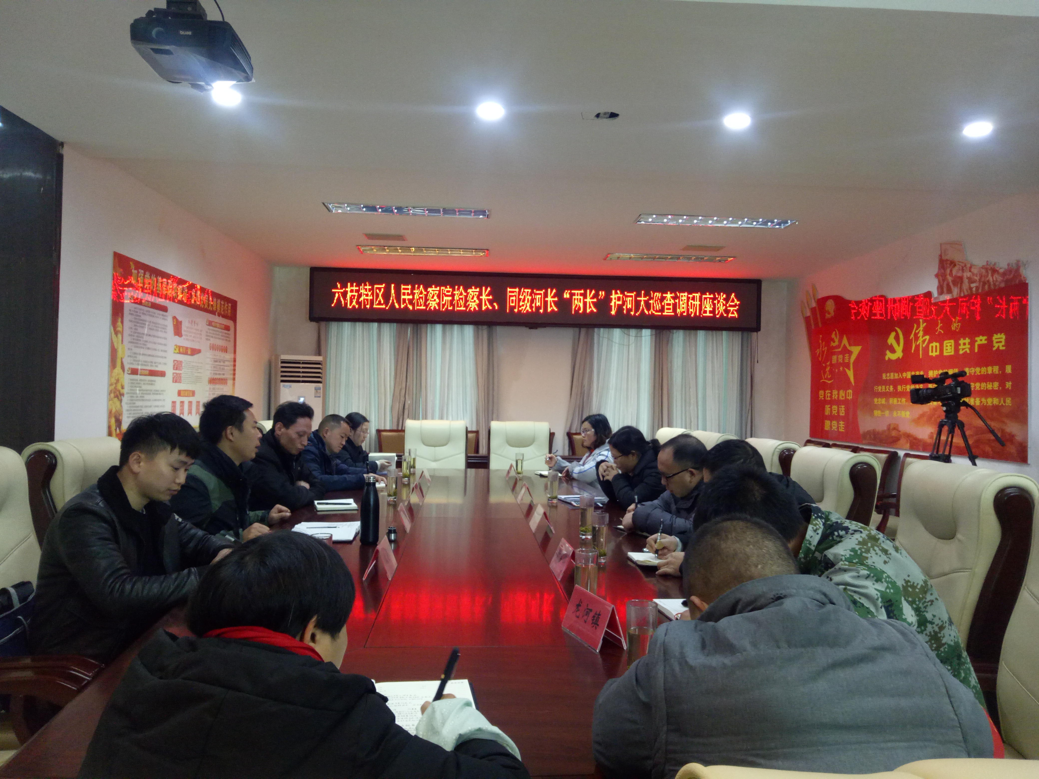 b75f29157efd452fa6d1954ebbcfe729.jpg