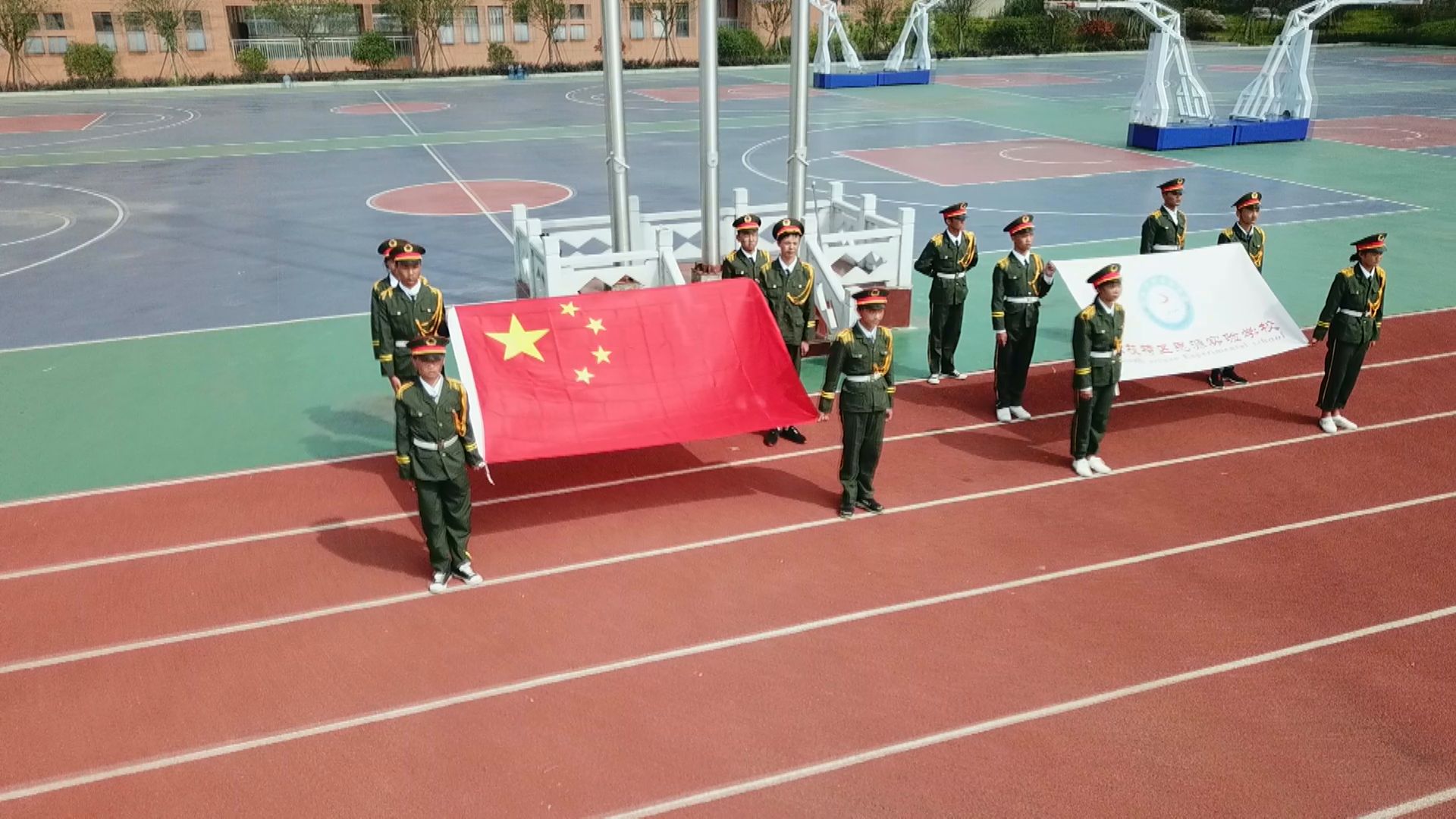 f6288a88d342405691f3b259dc4dbddf.jpg