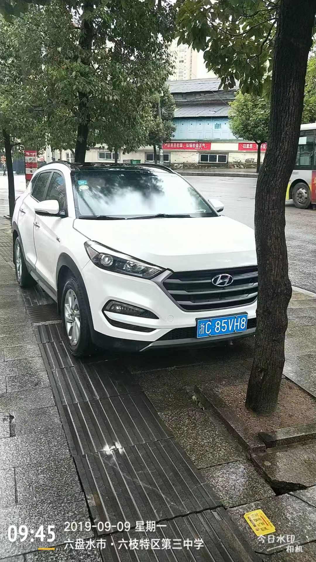 69e9ee779df147538ccf35c7b3d8d529.jpg