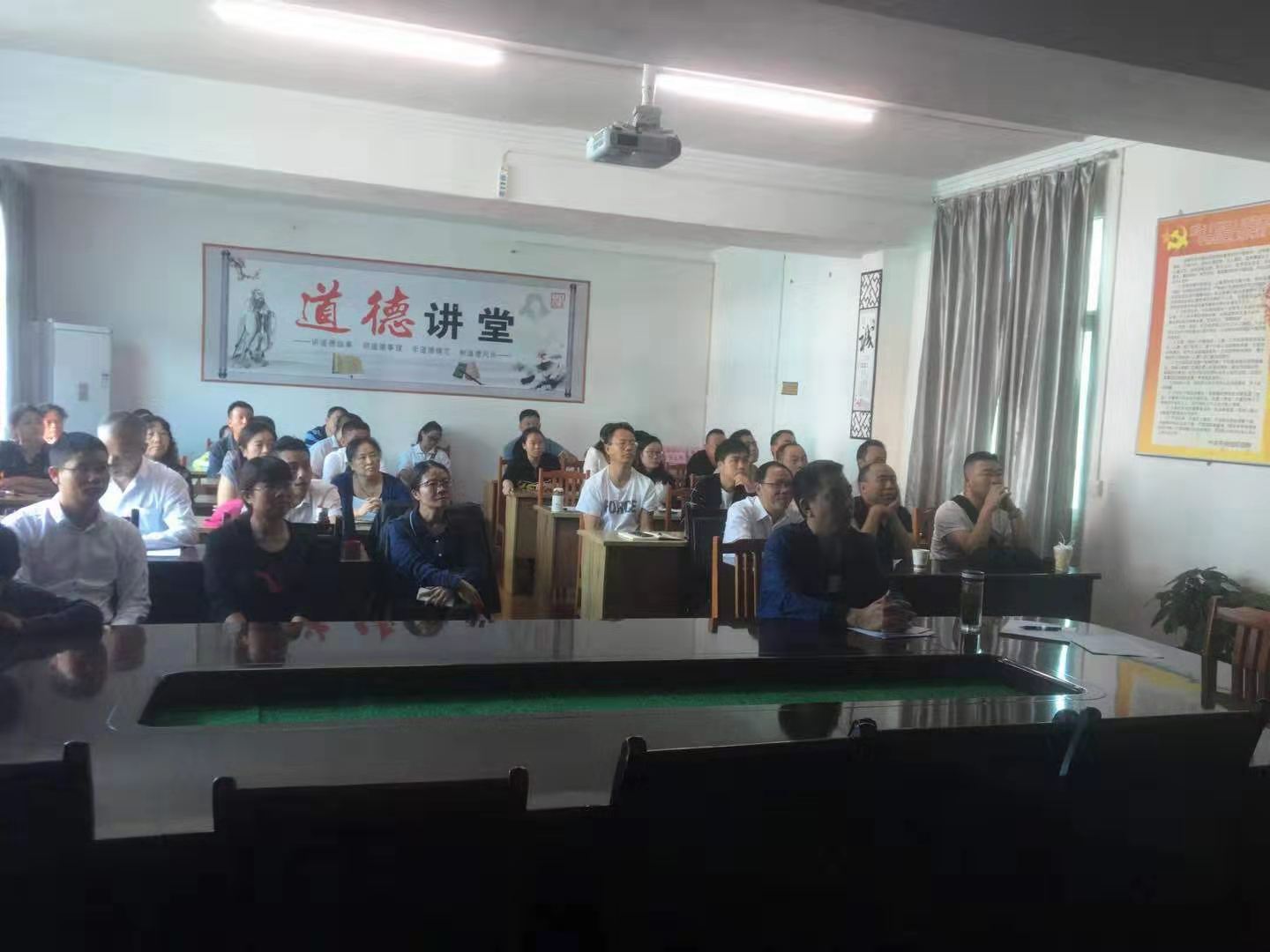 3a896ff3076a4b62803cb16ff47951e5.jpg