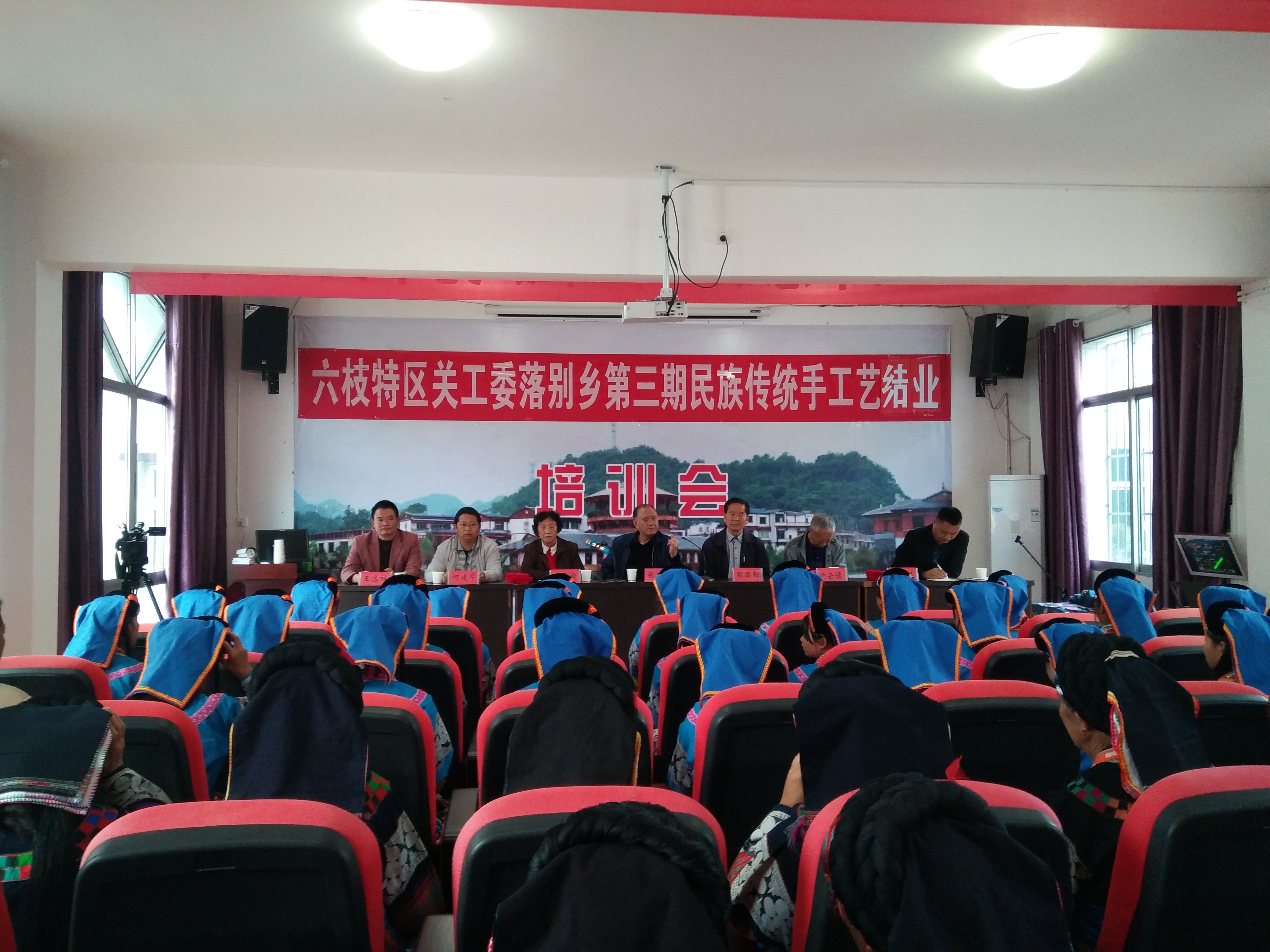 e270695685c641abb6c9690caf452aad.jpg