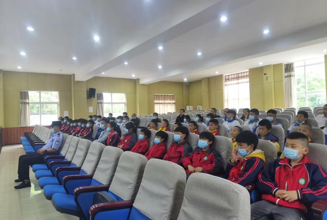 fcfda525a8dc44ec9387a8f1c6ab1359.jpg