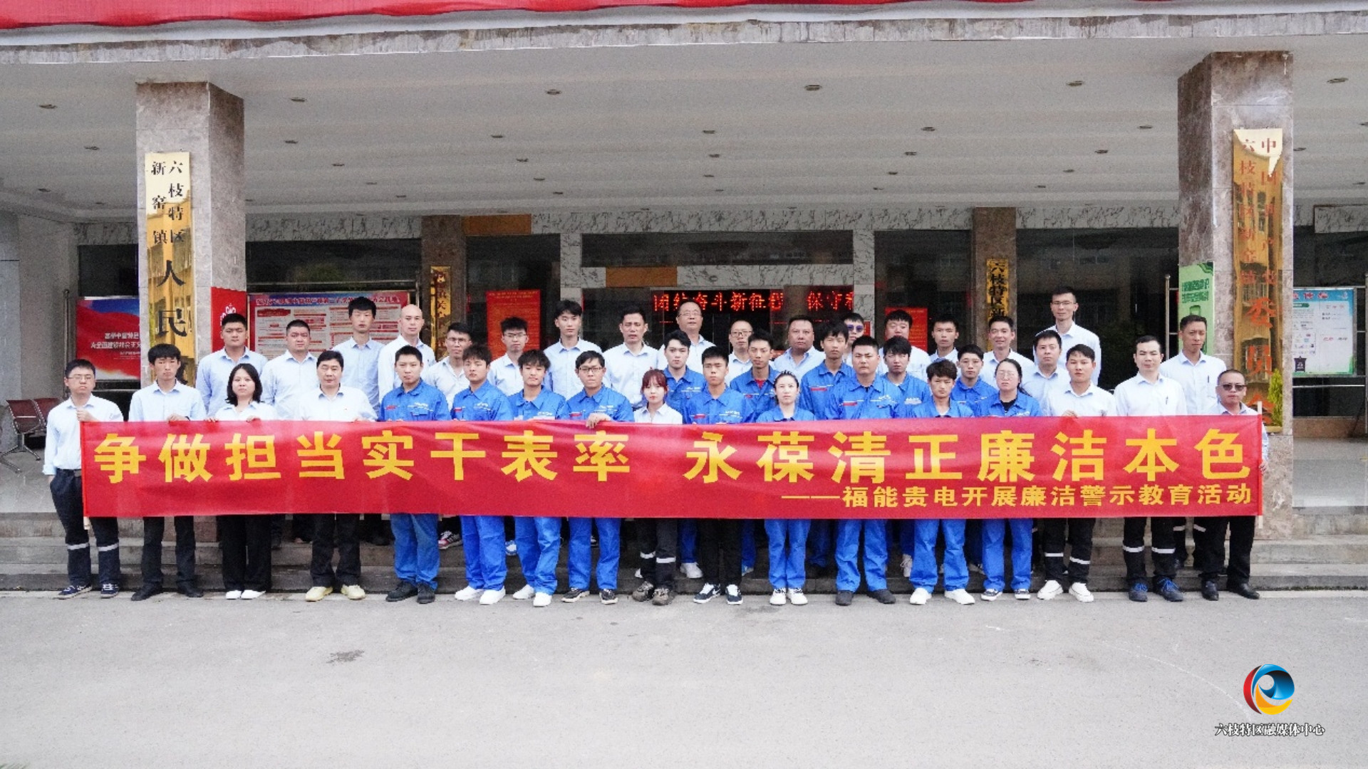 37834a7bf8dd4e5593c69f98c19fbf3a.jpg