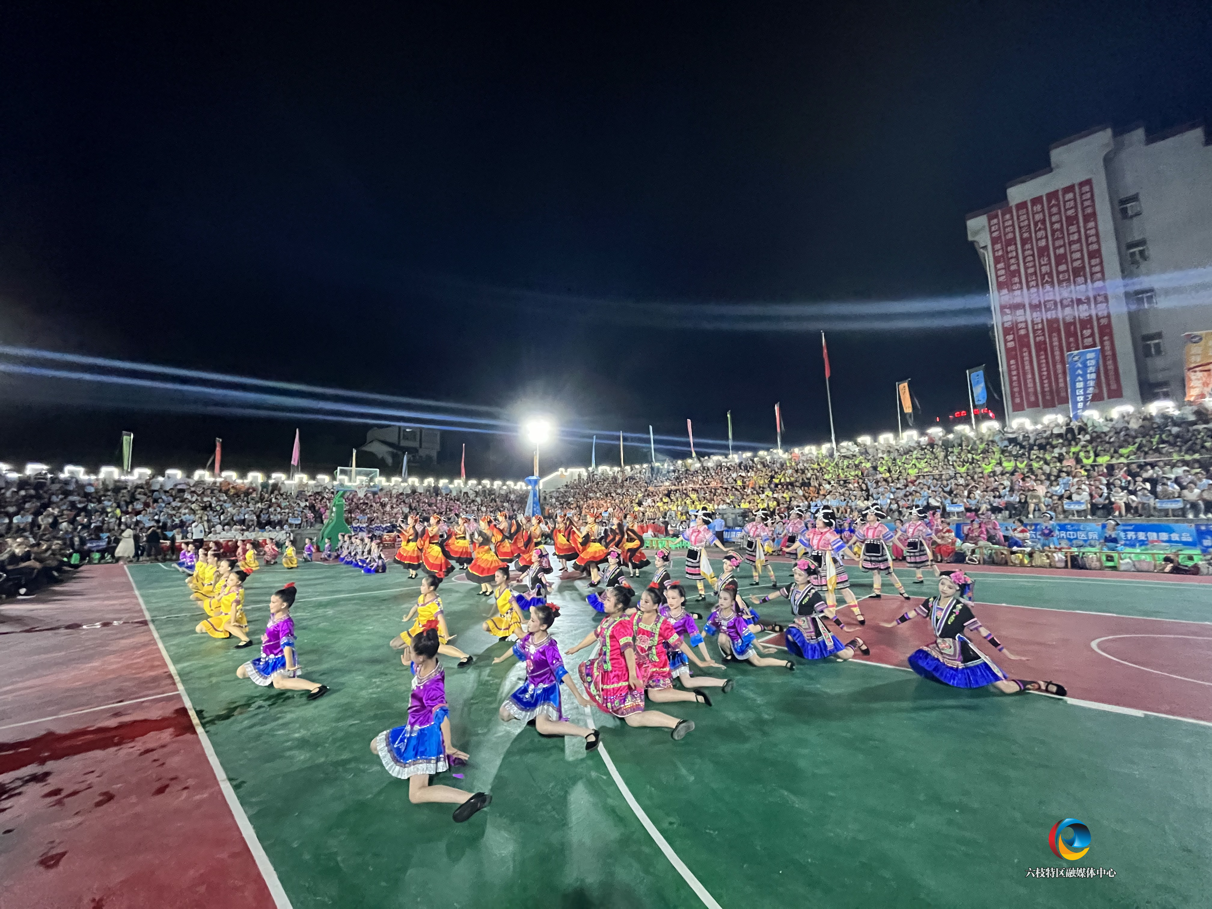 abcedd9ef0854cf6a2ec723e1d84a2b9.jpg
