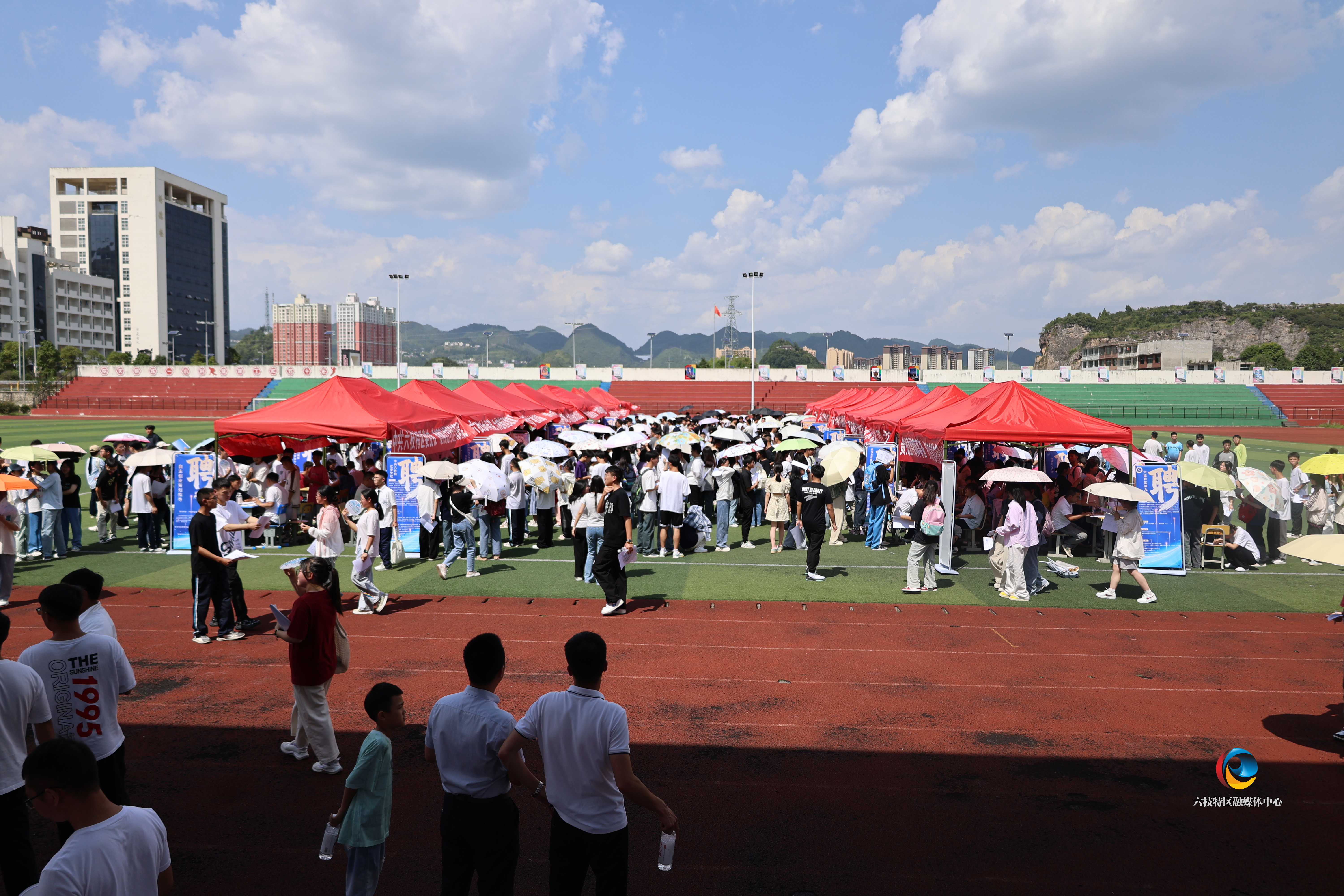 cecc39f3844f4d81a4a69d56defc88aa.jpg